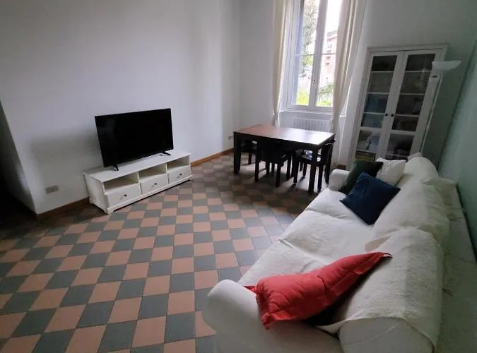 Trilocale In Villa Signorile