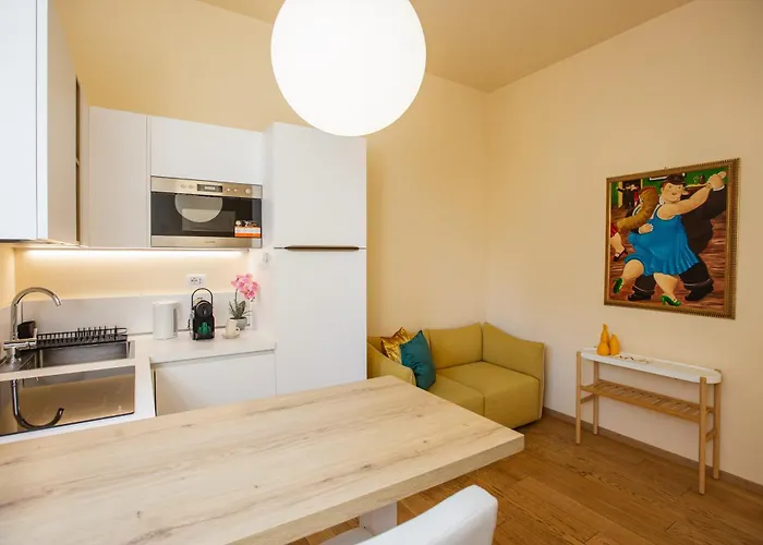 Artstay Luxury Apt Sempione, City Centre